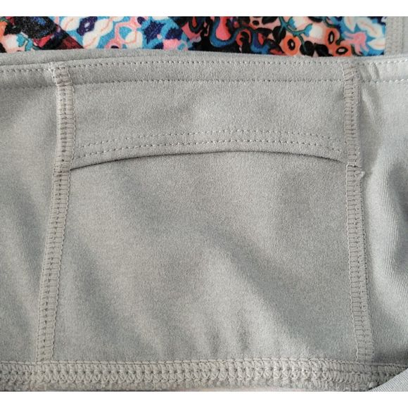 Athleta Womens Medium Nomad Salutation Mesh Capri Leggings Pre-Owned - Picture 4 of 8